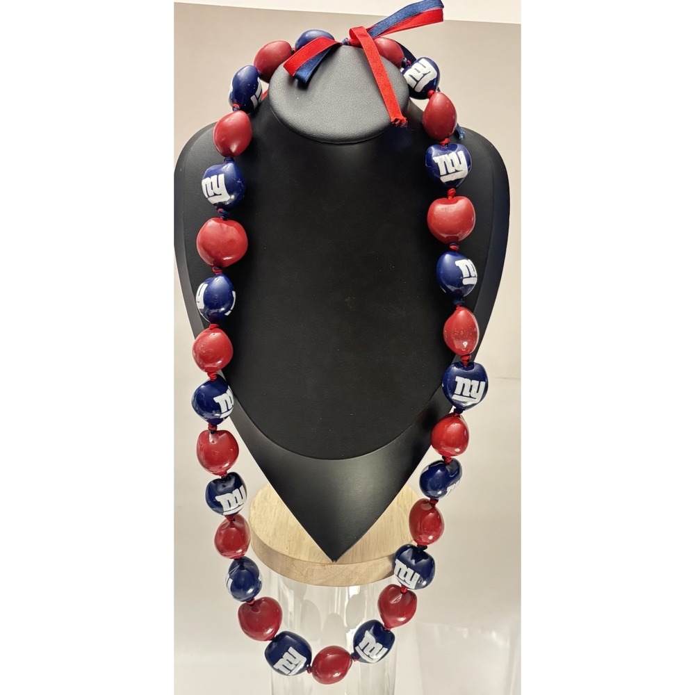 NY Giants NFL Go Nuts Kukui Nut Lei 32" 30-Nut Necklace